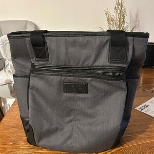 Lole Gray and Black Women's Tote/Yoga Mat Bag